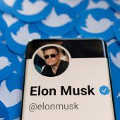 Musk legt Twitter-Übernahme auf Eis