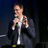 Schwammige Trennung zwischen staatlicher Verwaltung und Partei