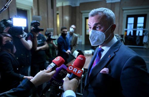 Am Freitag sagte Norbert Hofer im Prozess gegen Strache aus. APA/Schlager