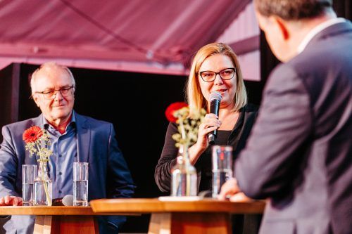Am Podium kristallisiert sich heraus, dass es in der Politik an einer gesunden Fehlerkultur fehlt, die auch Zweifel zulässt.