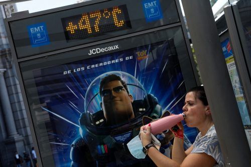 Am Samstag zeigte ein Thermometer in Madrid 47 Grad Celsius an.  Reuters