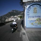 Zu viele Touristen: Amalfi-Küste reguliert Verkehr auf eigene Art