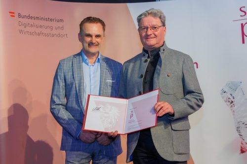 Anton Mohr (r.) bei der Preisverleihung. M.Silveri