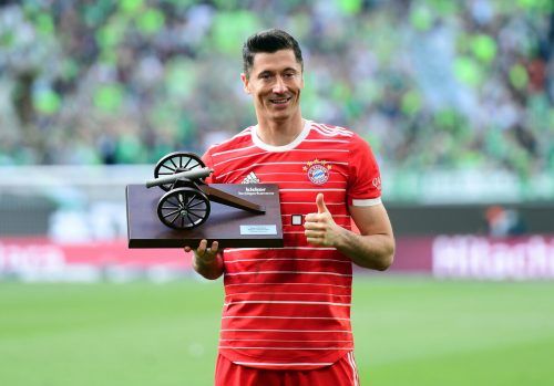 Bayerns Goalgetter Robert Lewandowski hat sich mit der Vereinsspitze getroffen. gepa
