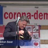 Von der Namensverwechslung bis zur Affenmaske