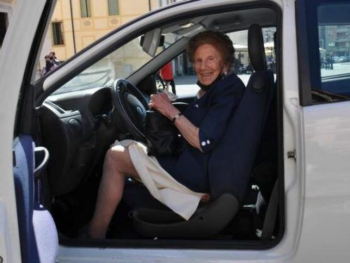 Candida Uderzo fährt auch Fahrrad und geht gerne wandern.