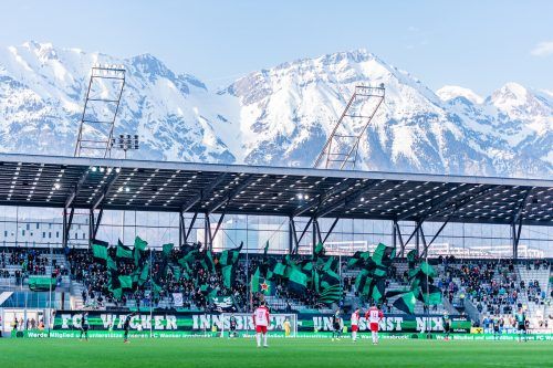 Den Fans von Wacker Innsbruck stehen schwere Zeiten bevor. gepa
