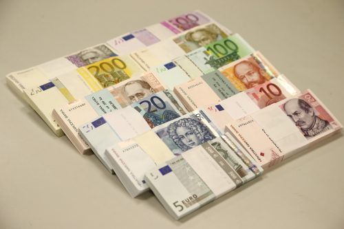 Der Euro wird den Kuna als Zahlungsmittel in Kroatien ablösen.  REuters/Bronic