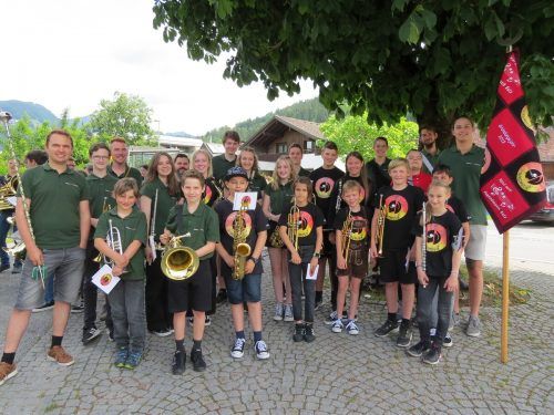Die Jungmusik Muntlix-Sulz beim Musikfest.  SMV Sulz