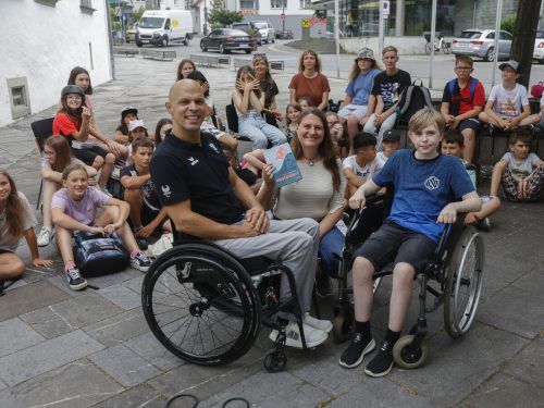 Die Kinder der Mittelschule Schwarzach erlebten am Dienstagnachmittag eine ganz besondere Lesung.