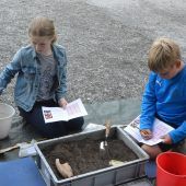 Lustenauer Kinder werden für einen Tag zu Archäologen