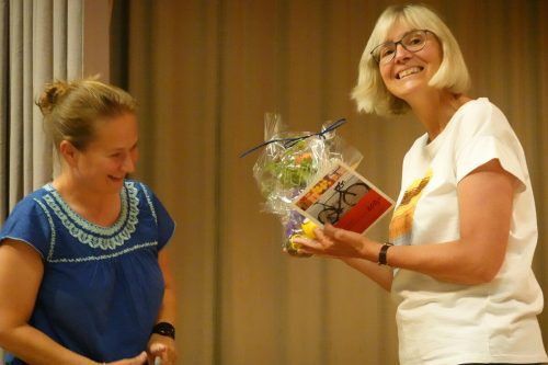 Die Siegerin des Preisjassens: Elisabeth Gmeiner.  Elternverein Lochau