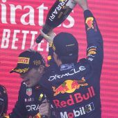Max Verstappen und Sergio Perez dominierten in Baku. »C5
