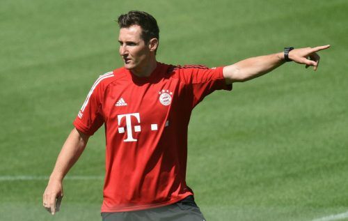 ABD0055_20220617 - ALTACH - ÖSTERREICH: ++ ARCHIVBILD ++ ZU APA0352 VOM 17.6.2022 - Fußball-Bundesligist SCR Altach hat die Nachfolge von Trainer Ludovic Magnin hochkarätig geklärt: Neuer Chefcoach wird Miroslav Klose. Das teilten die Vorarlberger, die erst in der letzten Runde der abgelaufenen Saison den Klassenerhalt schafften, am Freitagnachmittag mit. Im Bild: Miroslav Klose aufgenommen am 29. Juli 2020. (ARCHIVBILD VOM 29.7.2020) - FOTO: APA/AFP/CHRISTOF STACHE