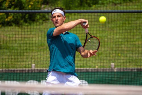Gabriel Pfanner gewann sein Einzel gegen Niklas Rohrer 7:6, 7:6. GEPA