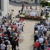 Festgottesdienst zu Fronleichnam am Kornmarktplatz