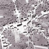 Mit der Kirche ums Dorf. Das 1950er-Jahre-Luftbild-Quiz