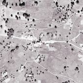 Mit der Kirche ums Dorf. Das 1950er-Jahre-Luftbild-Quiz
