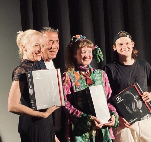 Ingrid Hofer mit Hubert von Goisern, Alicia Edelweiss und Markus Hinterberger (v.l.). vv