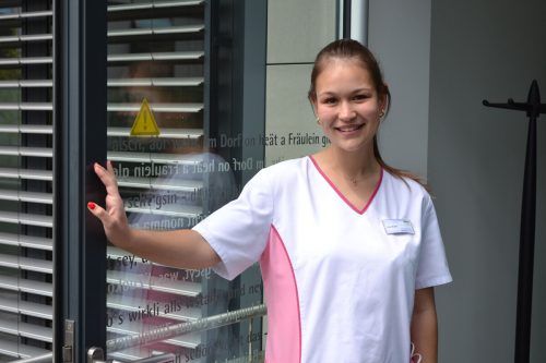 Julia Blaser absolviert ihr Freiwilliges Sozialjahr im Seniorenhaus Schützengarten.