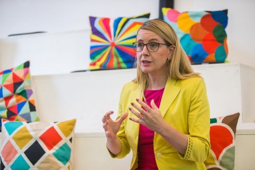 Kaufhaus Österreich endet für Ex-Ministerin Schramböck mit einer Bruchlandung. PS