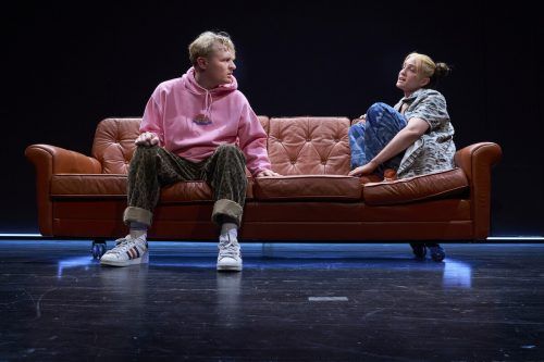 Maria Lisa Huber und Sebastian Schulze machen als Sammy und Ebeneser einen großartigen Job.  LT/Köhler
