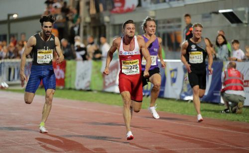 ÖLV-Vizemeister Josef Mennel (l.) ist seit Samstag der schnellste Vorarlberger im 100-m-Sprint. GEPA
