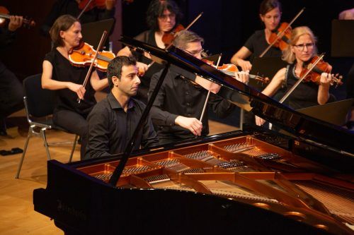 Pianist Yunus Kaya.