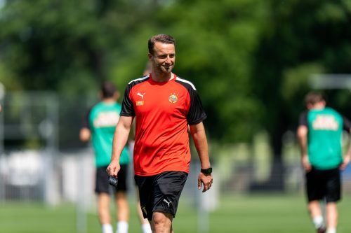 Rapid-Trainer Ferdinand Feldhofer startete mit einer „Rumpftruppe“ in die Saison. gepa