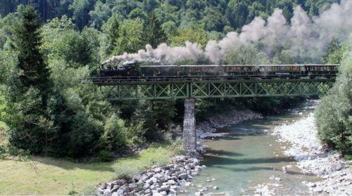 Technische Probleme bei den Dampfloks wurden teilweise behoben, die Uh 102 dampft wieder, an der U 25 wird noch gearbeitet.  stp/3