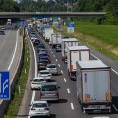 Stauärger vor dem Pfändertunnel