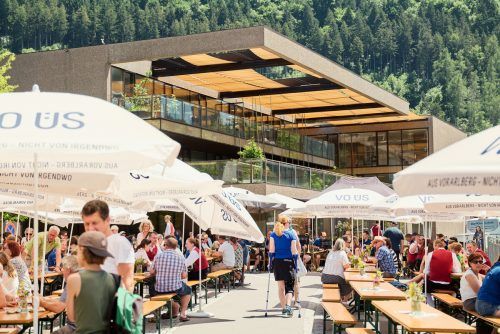Zum großen Fest der Generationen in Götzis waren rund 500 Menschen gekommen. Miro Kuzmanovic(3)