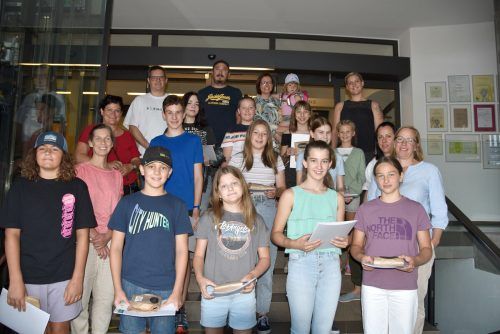 Zwölf Kinder aus zehn verschiedenen Schulen besuchten einen Tag lang diverse öffentliche Einrichtungen in Rankweil.  Marktgemeinde(3)