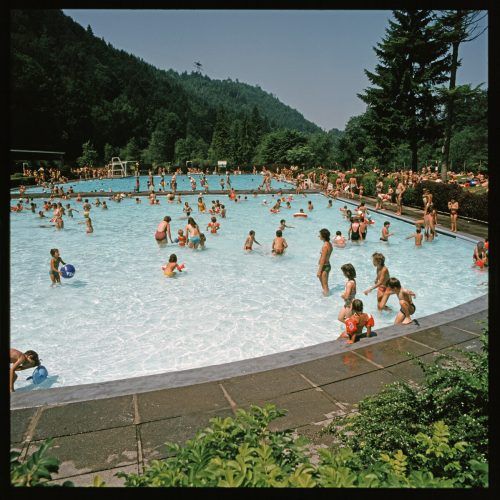 Badevergnügen Mitte der 1970er-Jahre.