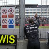 Lewis Hamilton macht seinen Fans Hoffnung