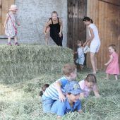 Großes Fest auf dem Gutshof Maldina