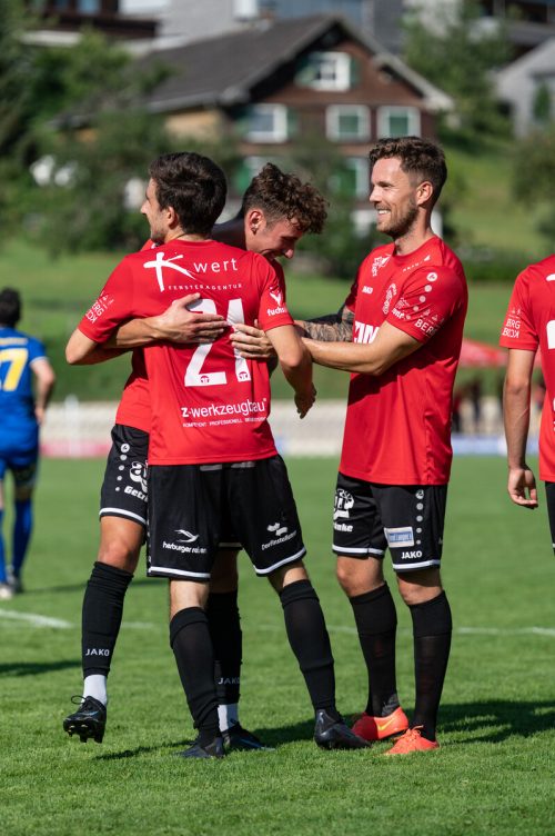 Bereits 15 Pflichtspiele in Folge hat der FC Rotenberg nicht mehr verloren. vn-serra