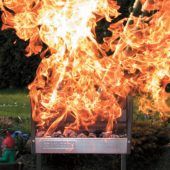 Beim Grillen schwer verletzt