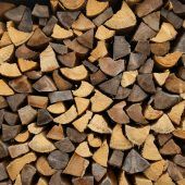 Die Axt bleibt im Wald