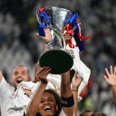 UEFA startet Kampagne gegen Cybermobbing