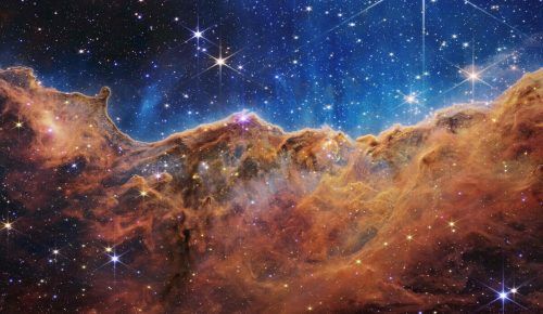 Das "James-Webb-Space-Telescope" lichtete den Carina-Nebel ab. Er ist einer der größten Gasnebel am Himmel. In ihm entstehen neue Sterne. AFP