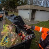 8000 Tonnen Müll an Rastplätzen und entlang Autobahnen