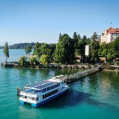 Die „Insel Mainau“ stromert auf dem Bodensee