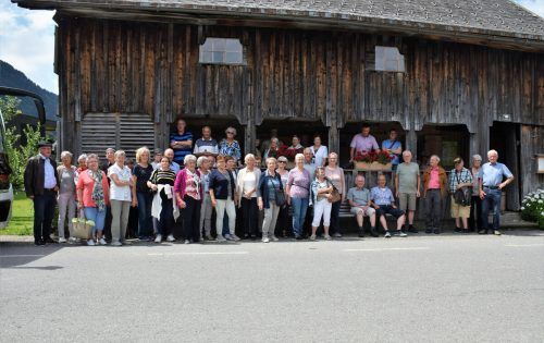 Der Seniorenbund Zwischenwasser erkundete das Ländle. Inge Breuß