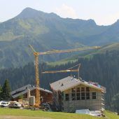Halbzeit für Zubau am Damülser Walisgaden