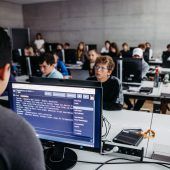Mit dem Programmier-Camp für die berufliche Zukunft gerüstet