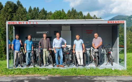 Die Bürgermeister Gerhard Beer, Philipp Fasser, Thomas Konrad, Guido Flatz, Lukas Schrattenthaler und Josef Kirchmann bei der Eröffnung. ME