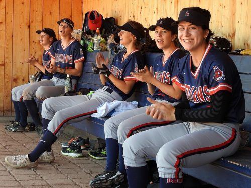 Die Stimmung bei Dornbirns Baseball-Damen war nach dem ersten verlorenen Spiel noch gut.