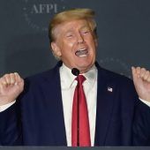 Trump deutet erneute Kandidatur bei erster öffentlicher Rede an
