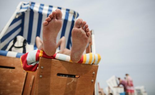 Es geht nichts über einen entspannten und erholsamen Urlaub. Dafür muss letztlich auch der Körper bereit sein. dpa